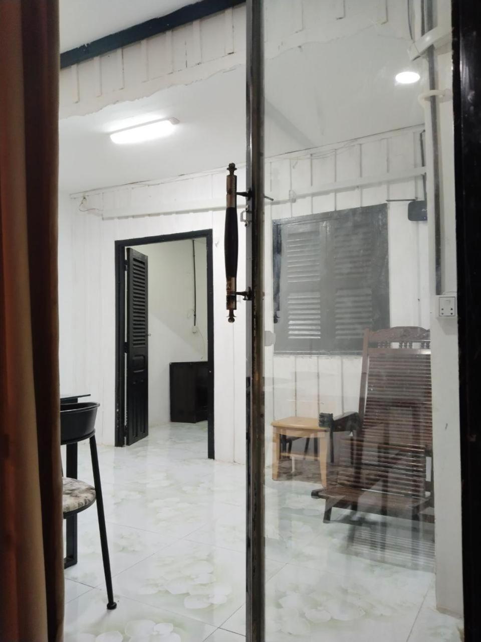 Lavendrata I Appartement Phnom-Penh Buitenkant foto